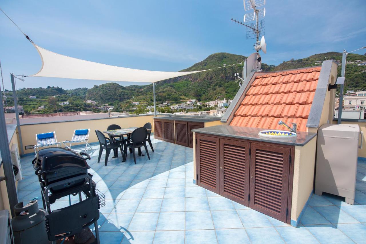 Casa Zu Peppino Apartment ลีปารี ภายนอก รูปภาพ