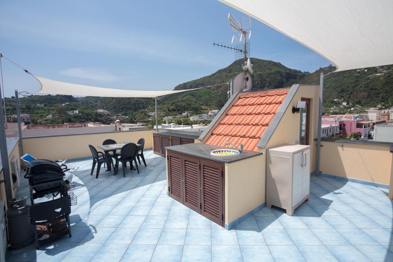 Casa Zu Peppino Apartment ลีปารี ภายนอก รูปภาพ