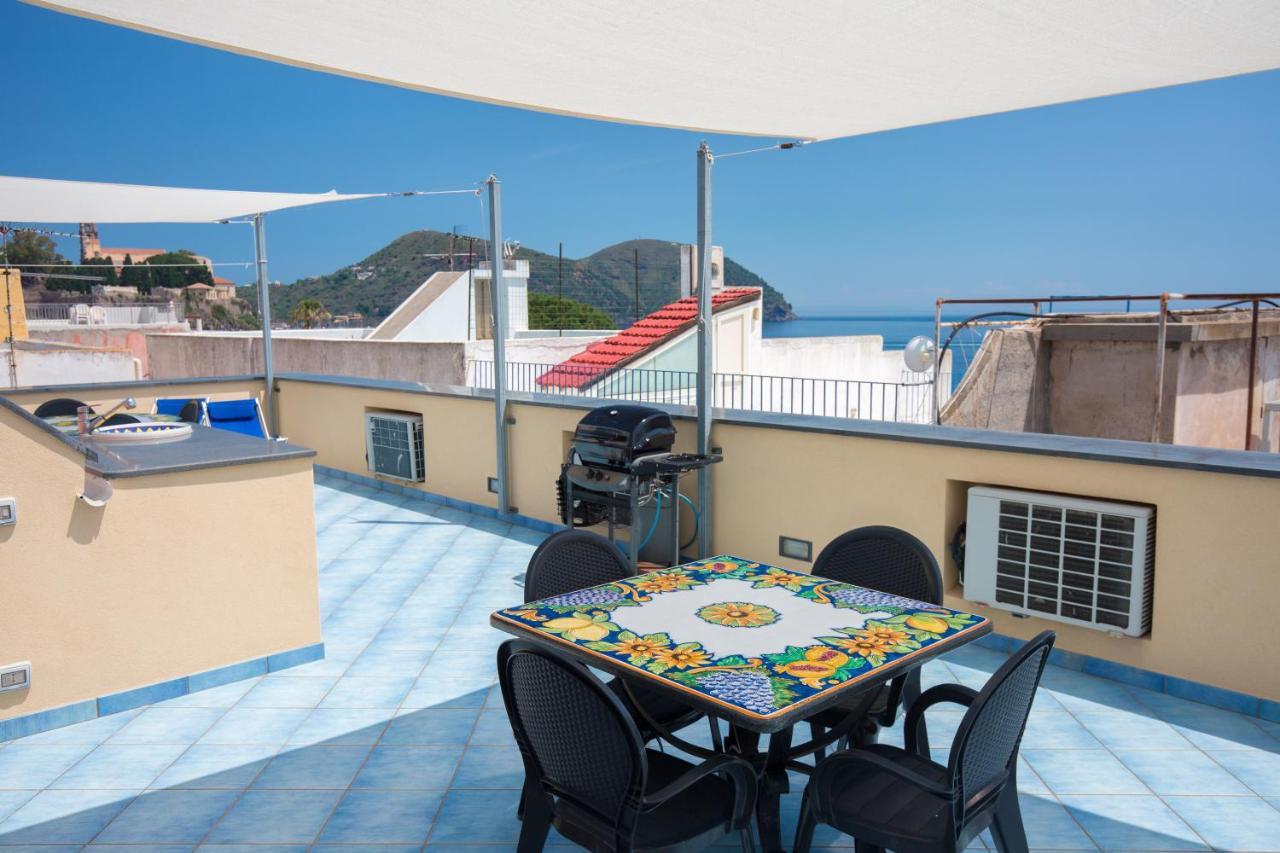 Casa Zu Peppino Apartment ลีปารี ภายนอก รูปภาพ