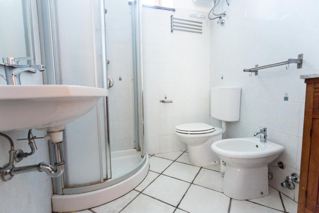 Casa Zu Peppino Apartment ลีปารี ภายนอก รูปภาพ