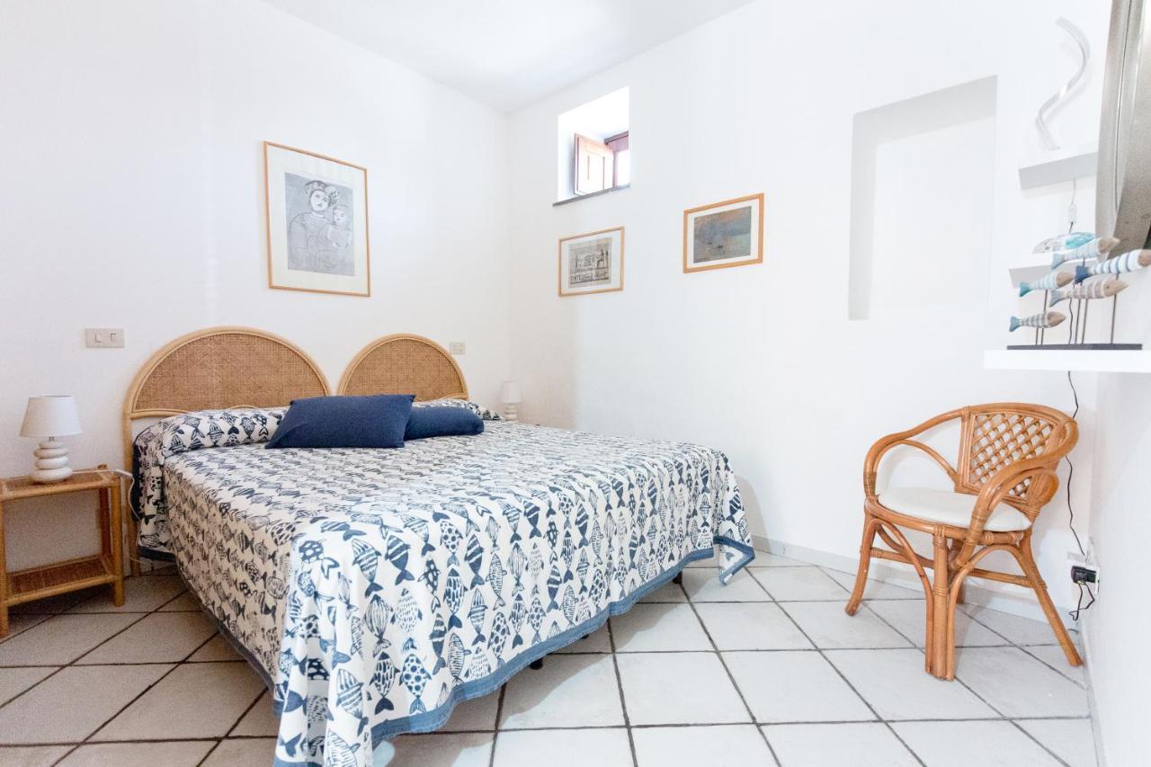 Casa Zu Peppino Apartment ลีปารี ภายนอก รูปภาพ