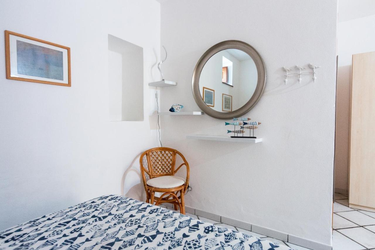 Casa Zu Peppino Apartment ลีปารี ภายนอก รูปภาพ