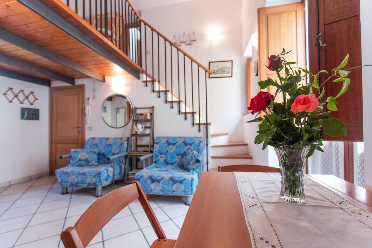 Casa Zu Peppino Apartment ลีปารี ภายนอก รูปภาพ